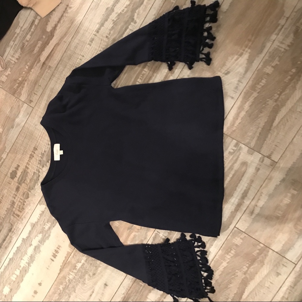 Evereve Navy Blue Sweater